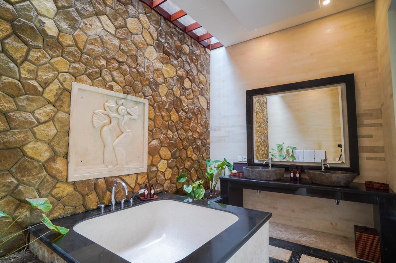 נוסא דואה Giri Bhagawan Villas & Spa מראה חיצוני תמונה